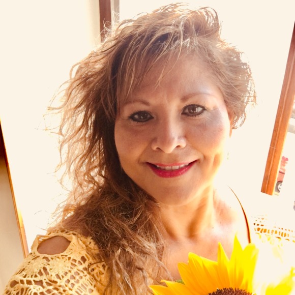 Meet your Posher, Lilly - Picture 1 of 1